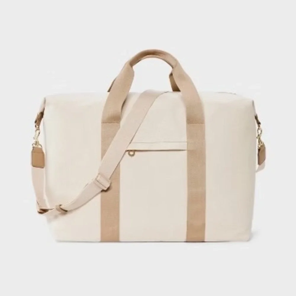 Universal Thread Foundational Weekender Bag